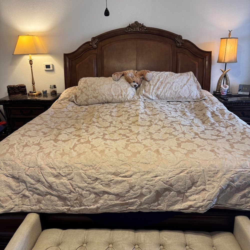 Jacquard King comforter